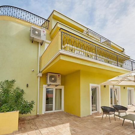 דובורטה 2Montenegro Mimoza Apartments מראה חיצוני תמונה