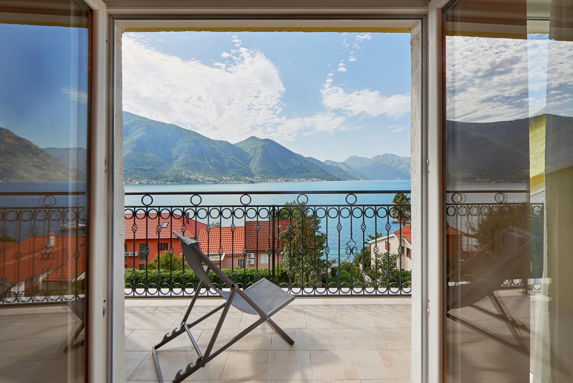 דובורטה 2Montenegro Mimoza Apartments מראה חיצוני תמונה