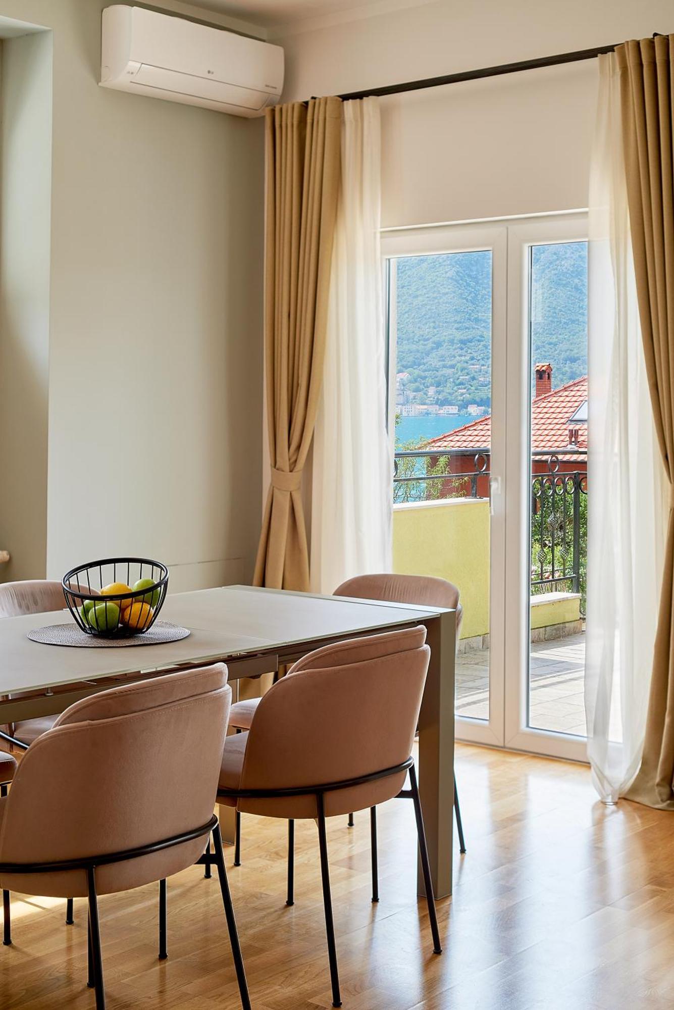 דובורטה 2Montenegro Mimoza Apartments מראה חיצוני תמונה