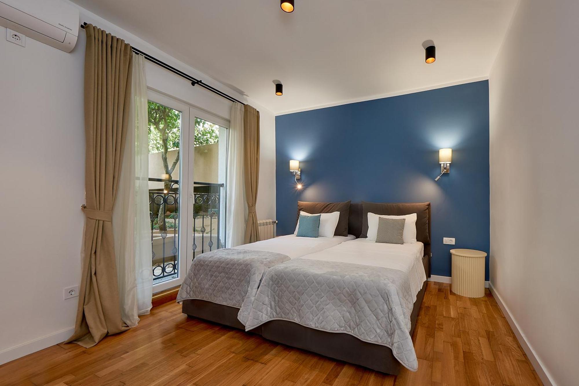 דובורטה 2Montenegro Mimoza Apartments מראה חיצוני תמונה